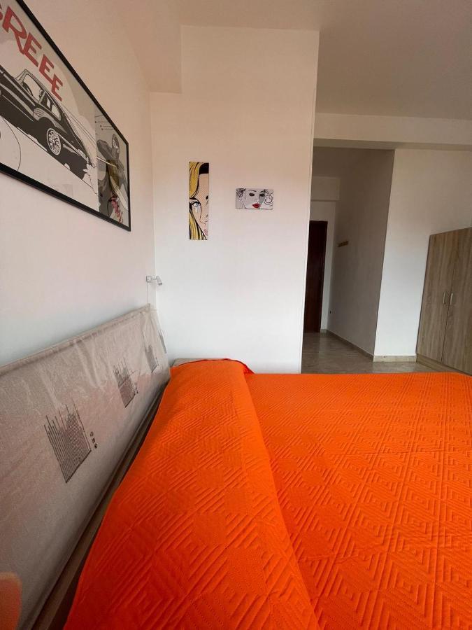 La Finestra Sul Mare B&B Crotone Bagian luar foto