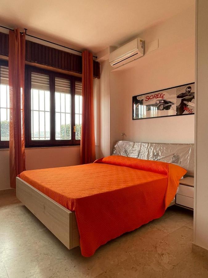 La Finestra Sul Mare B&B Crotone Bagian luar foto