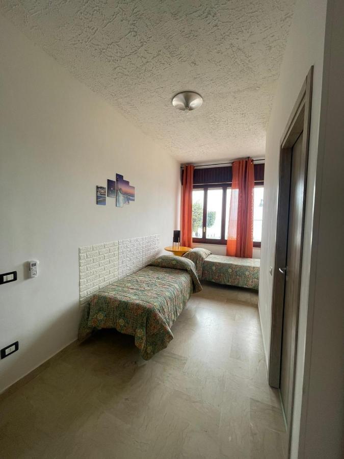 La Finestra Sul Mare B&B Crotone Bagian luar foto