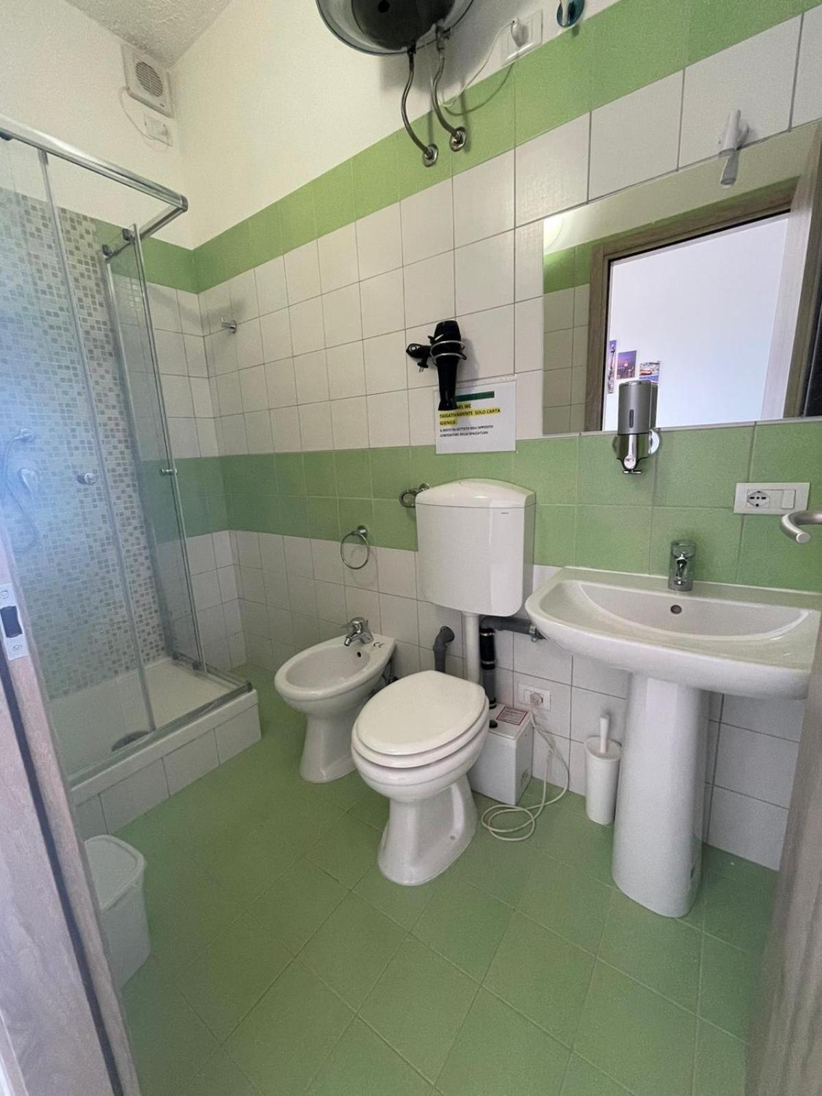 La Finestra Sul Mare B&B Crotone Bagian luar foto
