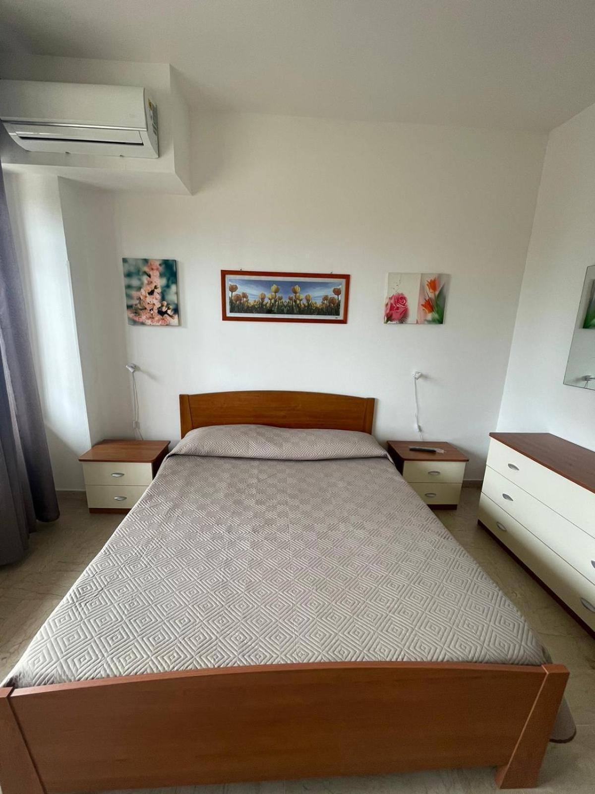 La Finestra Sul Mare B&B Crotone Bagian luar foto